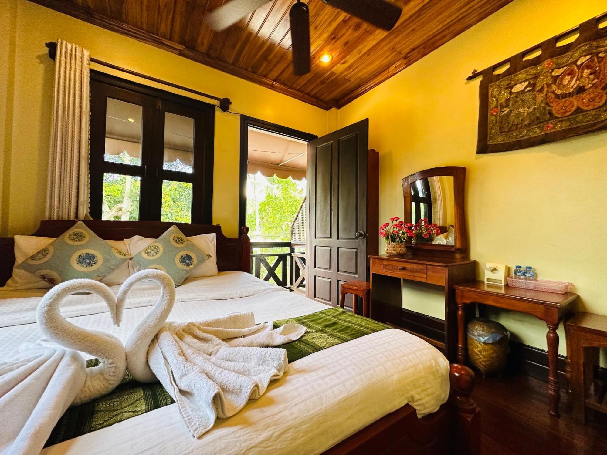 Anisa Mekong Riverside Villa Luang Prabang Exterior foto