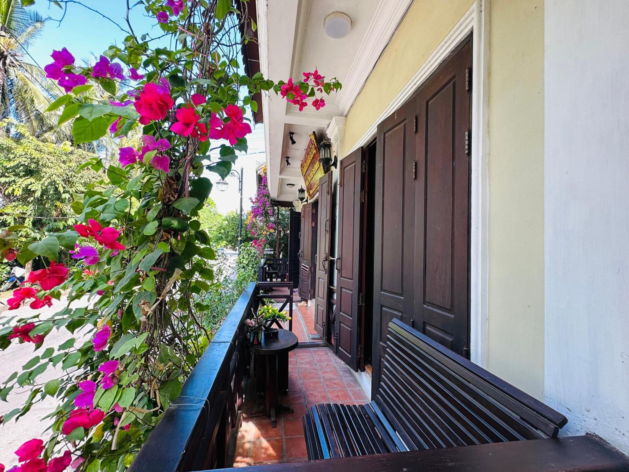 Anisa Mekong Riverside Villa Luang Prabang Exterior foto
