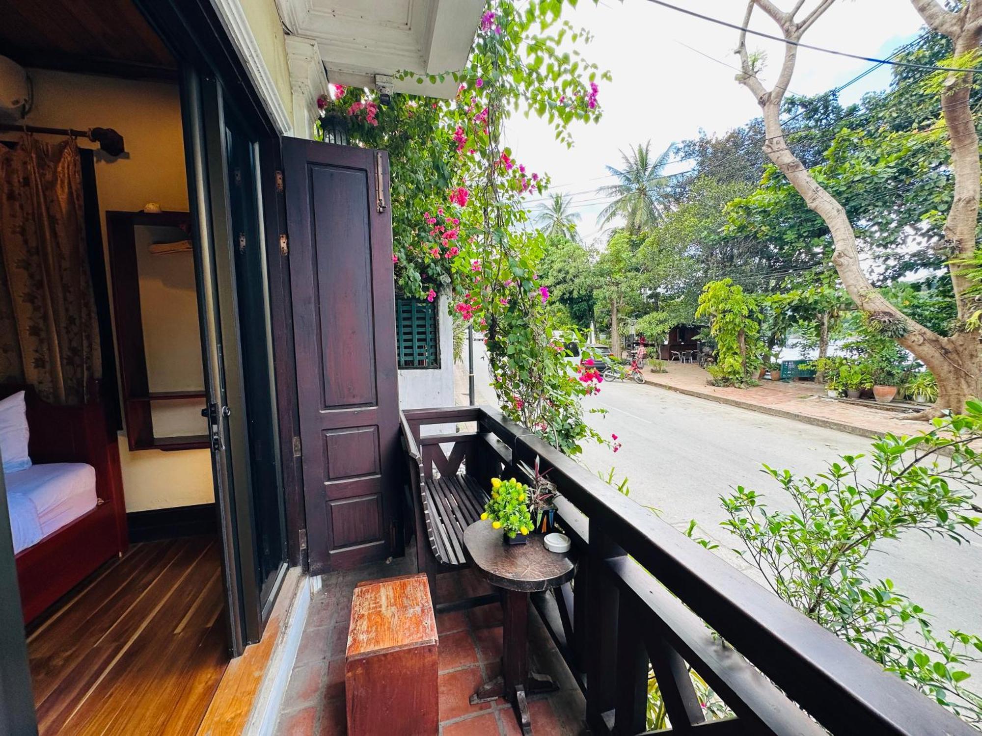 Anisa Mekong Riverside Villa Luang Prabang Exterior foto